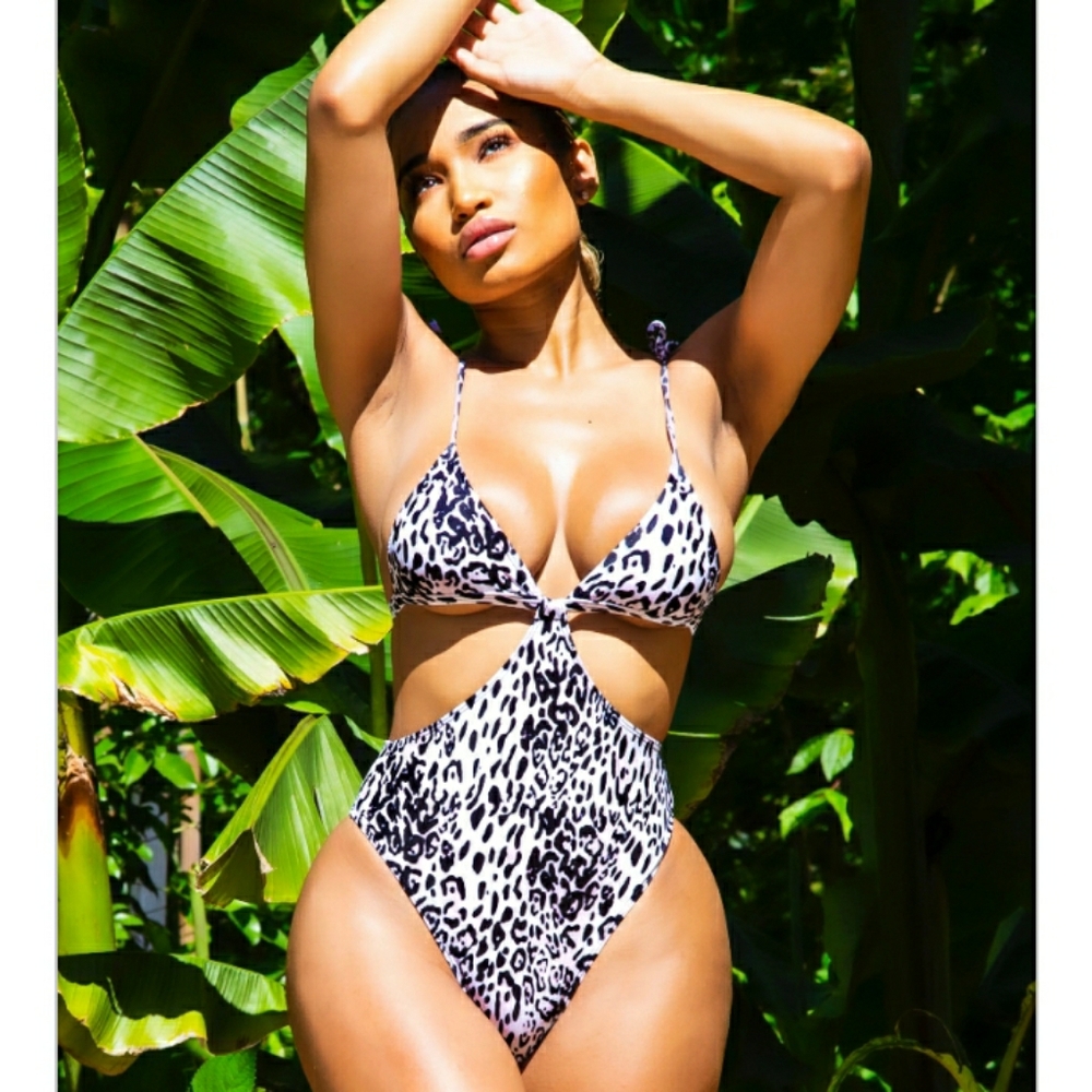 Bathing suit